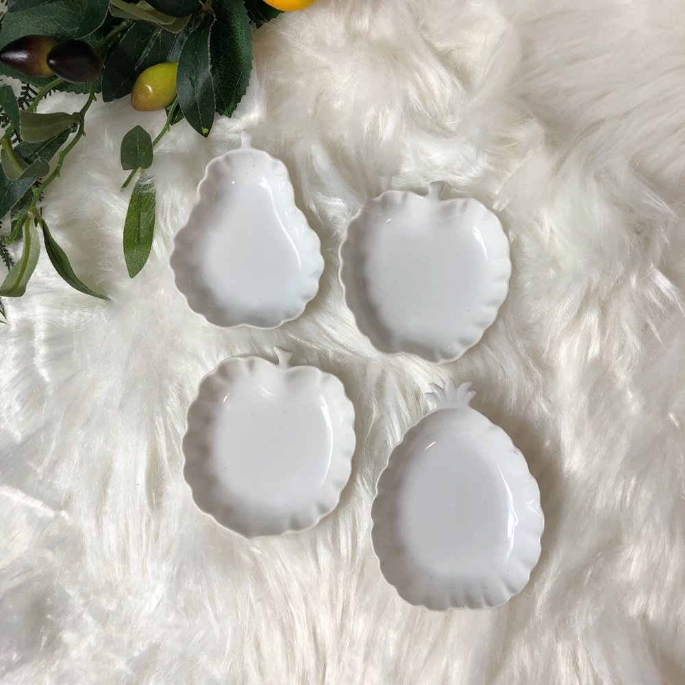 S/4 Porcelain Dishes - Pineapple, Apple, Pear